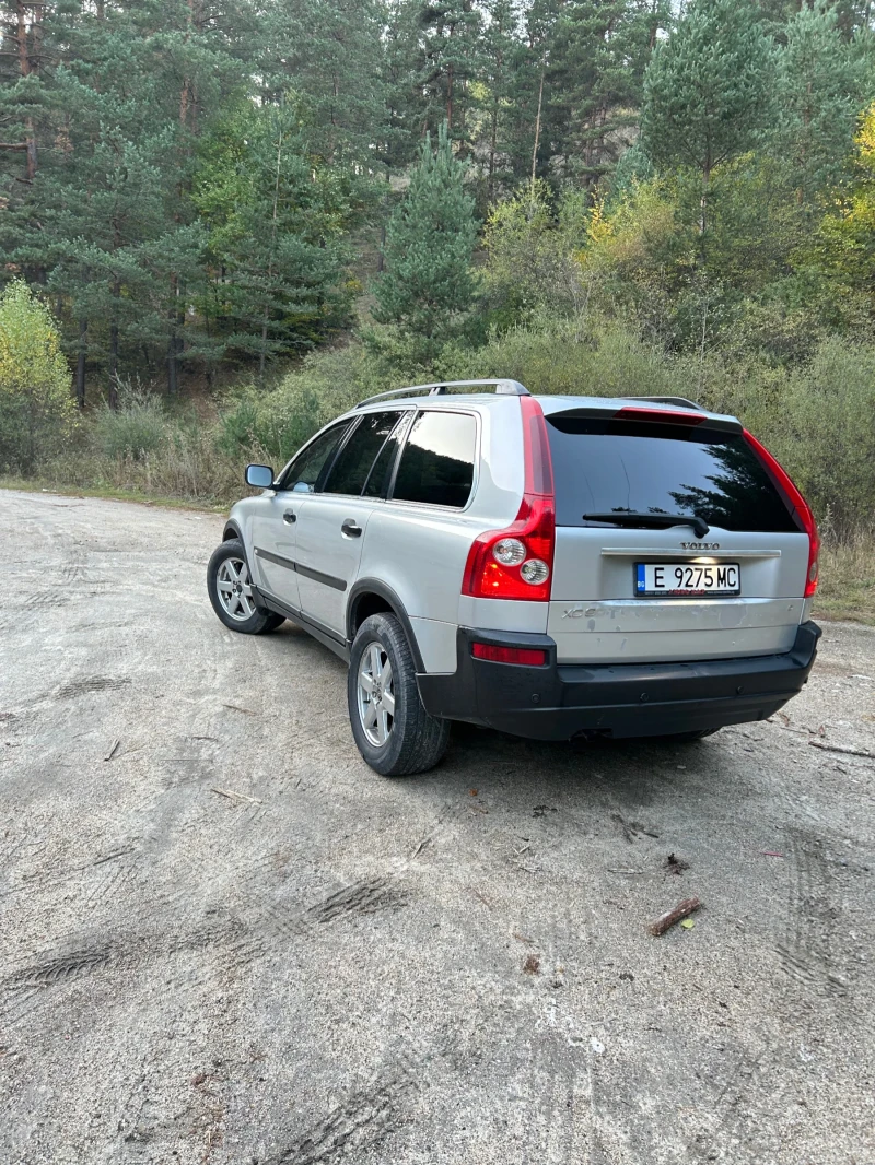 Volvo Xc90 2.4, снимка 14 - Автомобили и джипове - 52101573