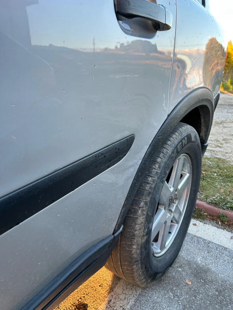 Volvo Xc90 2.4, снимка 10 - Автомобили и джипове - 52101573