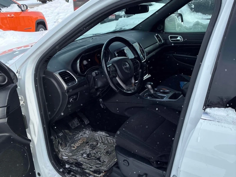 Jeep Grand cherokee * Laredo * CARFAX * , снимка 5 - Автомобили и джипове - 53224587