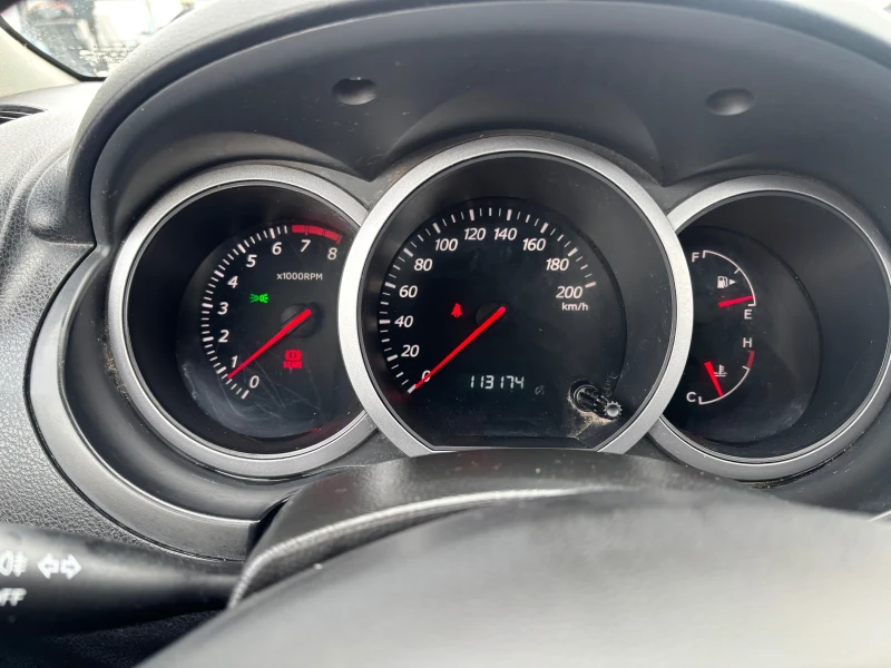 Suzuki Grand vitara 2.0 Бензин 4х4 Клима Кожа, снимка 11 - Автомобили и джипове - 53392992