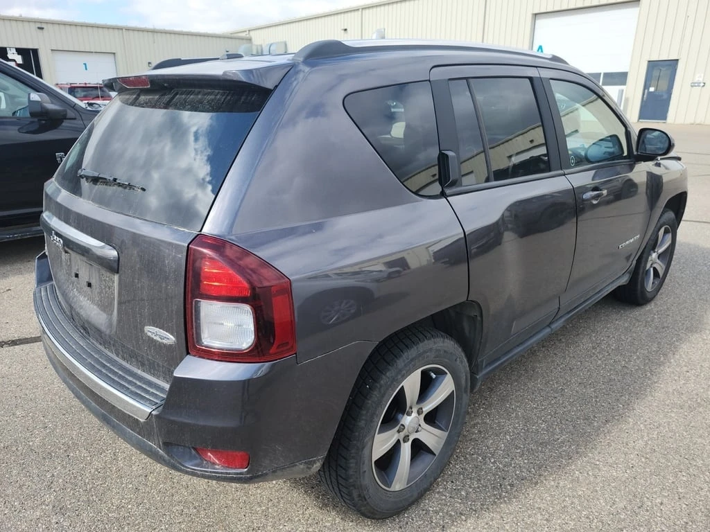 Jeep Compass * HIGH ALTITUDE * CARFAX * БЕЗ ПЪРВОНАЧАЛНА ВНОСКА - изображение 3