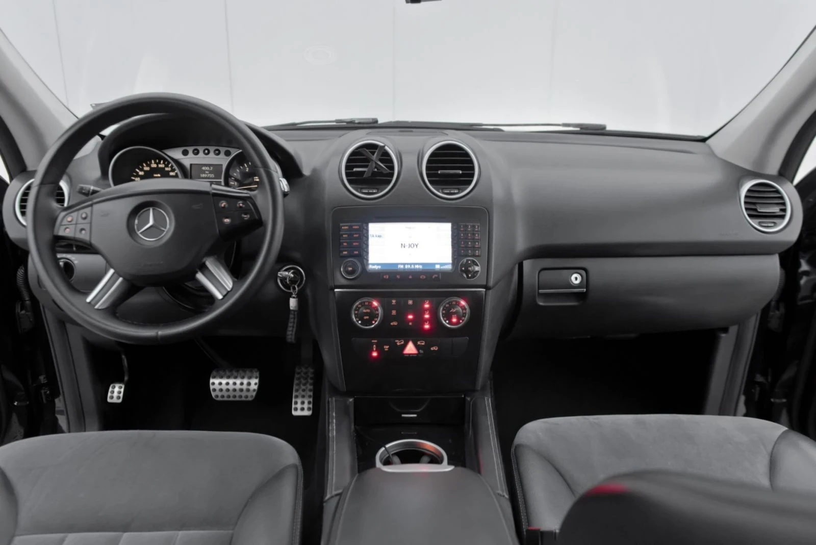 Mercedes-Benz ML 320 Sport - изображение 9