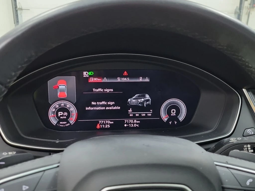 Audi Q5 45tfsi TECHNIK * CARFAX * Дигитално табло * Пано - изображение 9