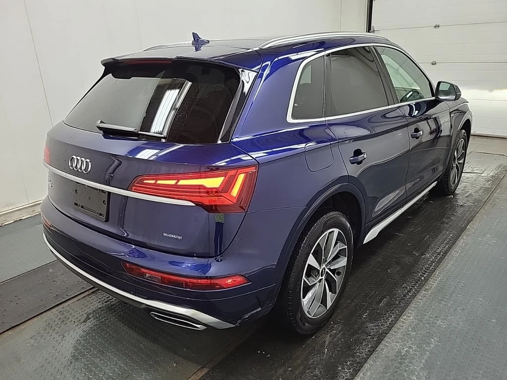 Audi Q5 45tfsi TECHNIK * CARFAX * Дигитално табло * Пано - изображение 4