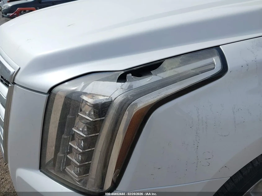 Cadillac Escalade 6.2l Esv 4Wd Premium Luxury, снимка 6 - Автомобили и джипове - 54351692