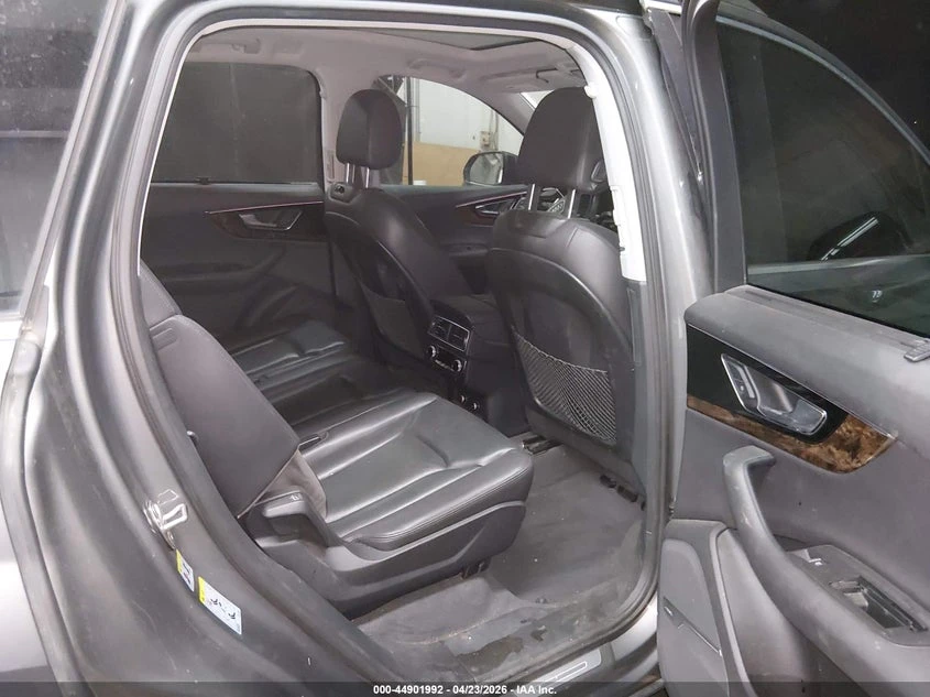 Audi Q7 3.0l 3.0T Premium, снимка 8 - Автомобили и джипове - 54859820