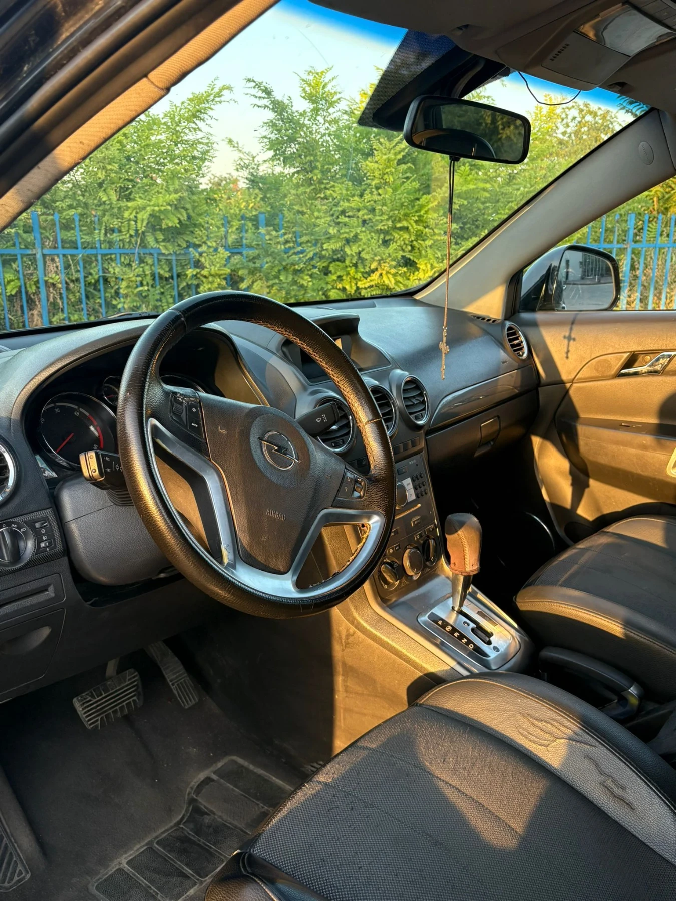 Opel Antara, снимка 8 - Автомобили и джипове - 55892569