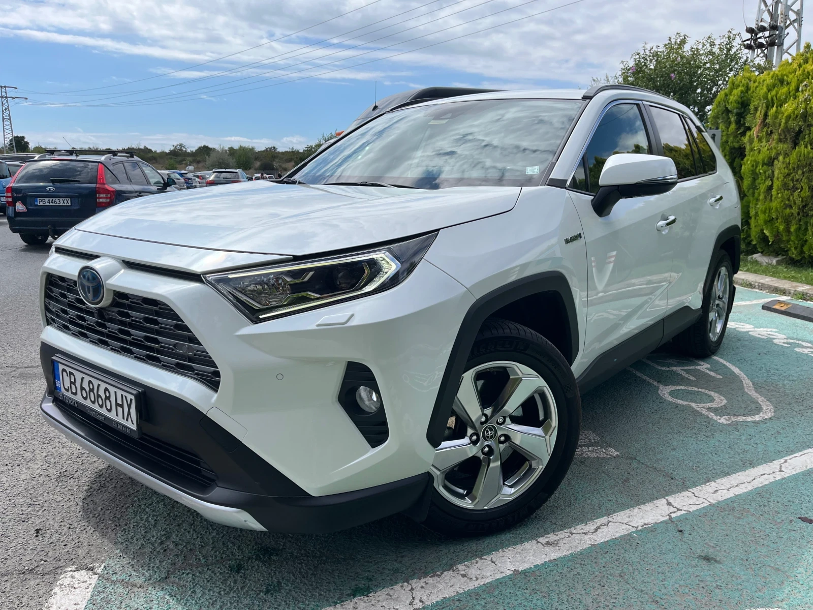 Toyota Rav4 Toyota RAV4 Hybrid 2019   49 000 км , снимка 3 - Автомобили и джипове - 55988647