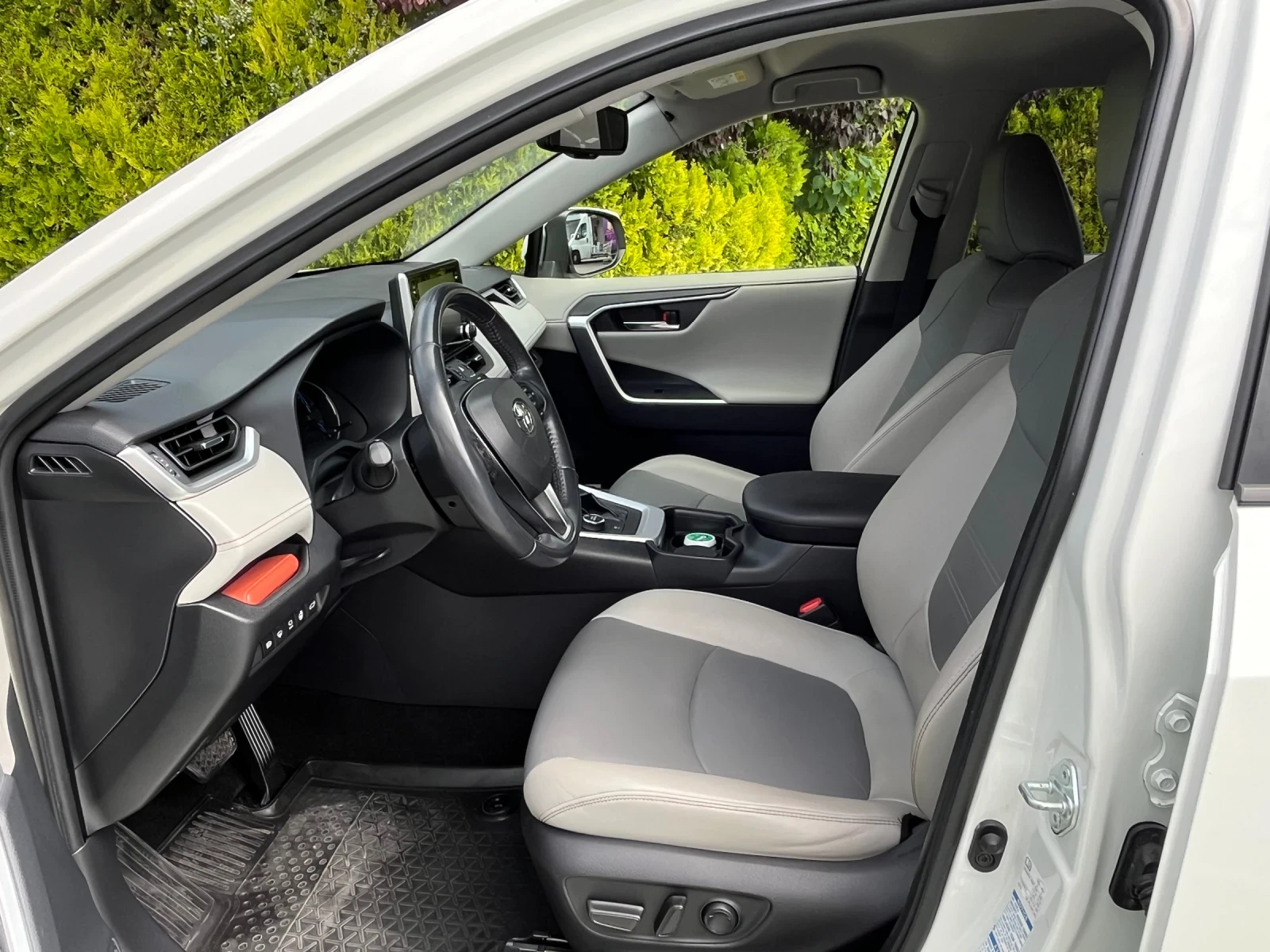 Toyota Rav4 Toyota RAV4 Hybrid 2019   49 000 км , снимка 11 - Автомобили и джипове - 55988647