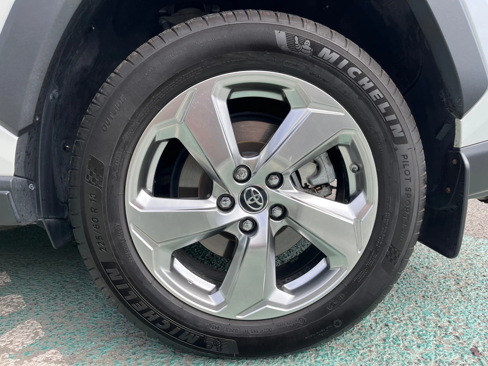 Toyota Rav4 Toyota RAV4 Hybrid 2019   49 000 км , снимка 16 - Автомобили и джипове - 55988647