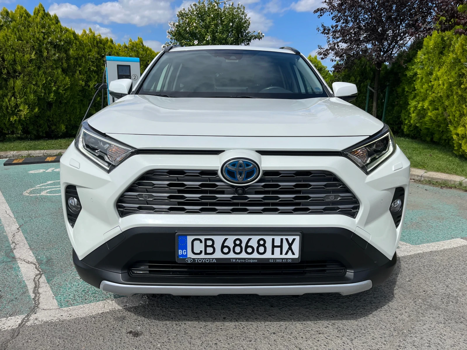 Toyota Rav4 Toyota RAV4 Hybrid 2019   49 000 км 
