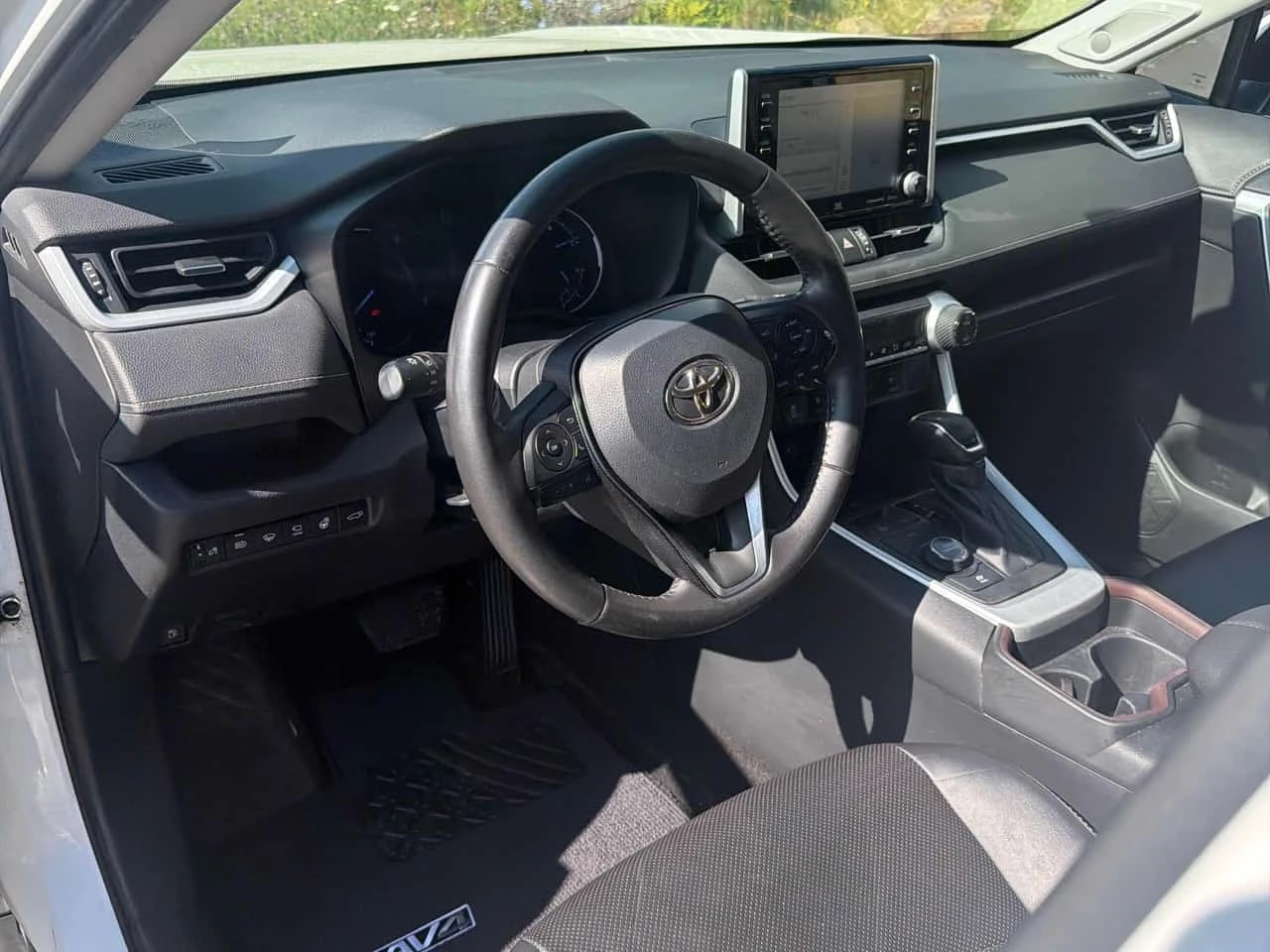 Toyota Rav4 AWD Hybrid Limited  CARFAX, снимка 5 - Автомобили и джипове - 56293002