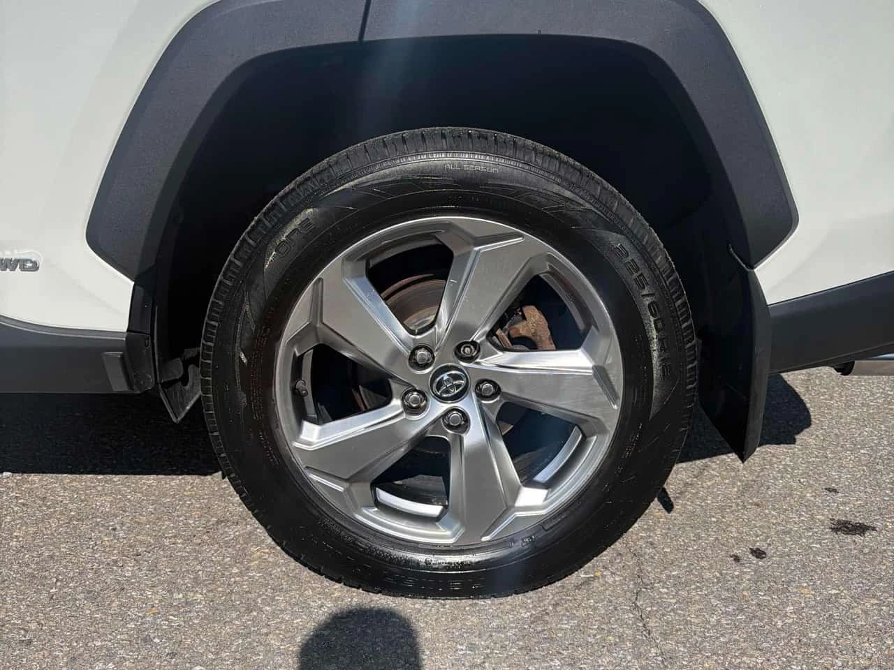 Toyota Rav4 AWD Hybrid Limited  CARFAX, снимка 10 - Автомобили и джипове - 56293002