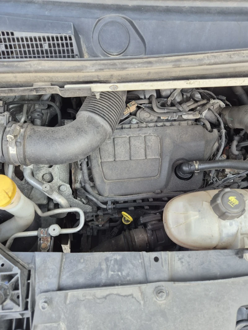 Renault Trafic 1.6 DCI Energy + ДДС, снимка 9 - Бусове и автобуси - 52543087