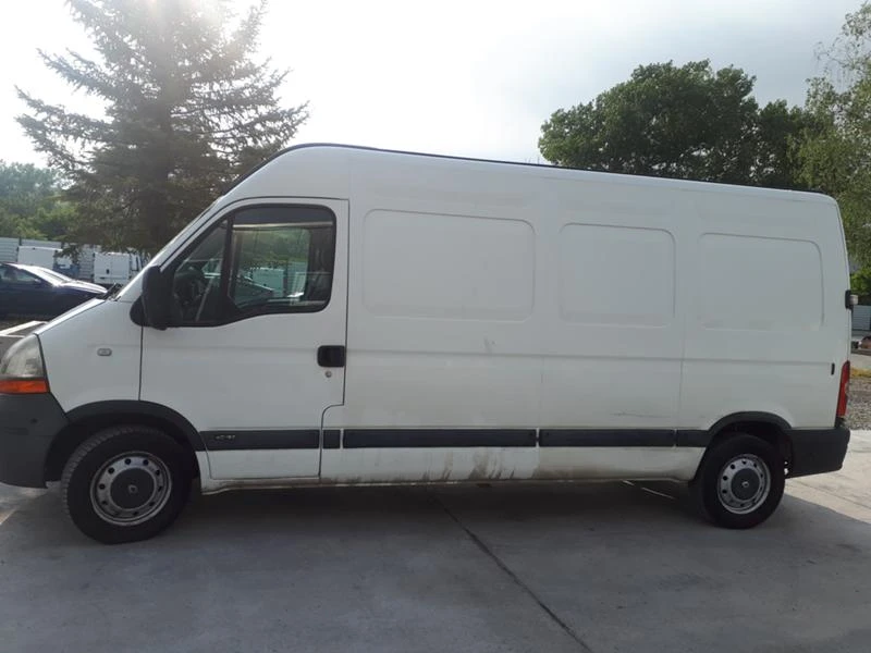 Renault Master 2.5dci 6skorosti, снимка 2 - Бусове и автобуси - 37502570