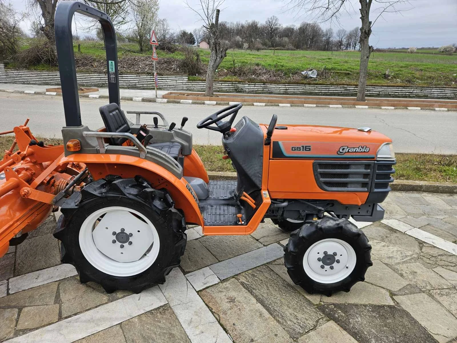 Трактор Yanmar GRANBIA-gb16, снимка 6 - Селскостопанска техника - 54057171