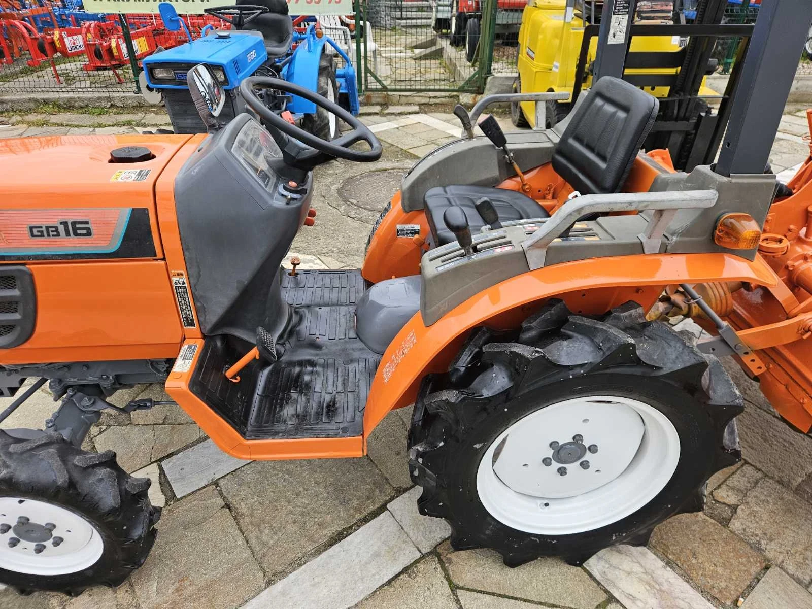 Трактор Yanmar GRANBIA-gb16, снимка 7 - Селскостопанска техника - 54057171