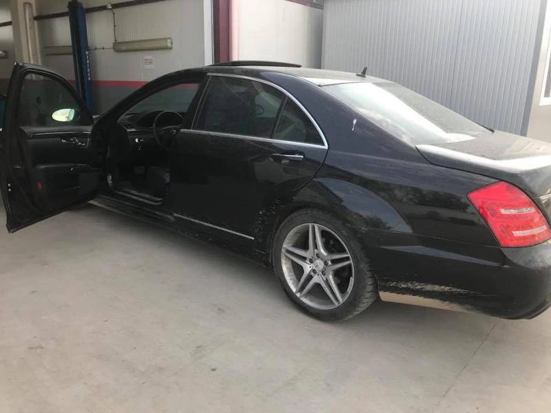 Двигател за Mercedes-Benz S 320, снимка 3 - Части - 49502416