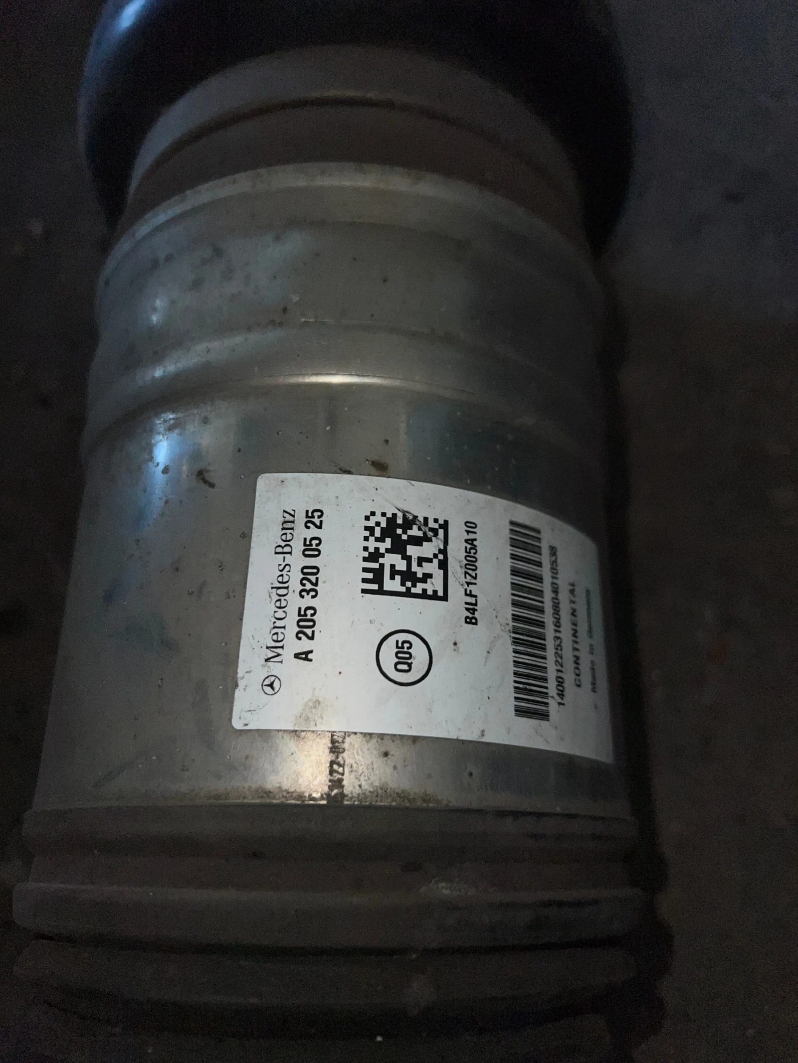A2053200338 L Амортисьор AIRMATIC  W205 A2053200525 | Mobile.bg — изображение 1