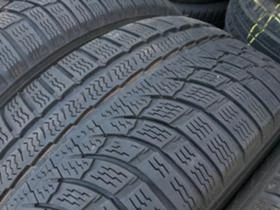 Гуми Зимни 235/55R17, снимка 1