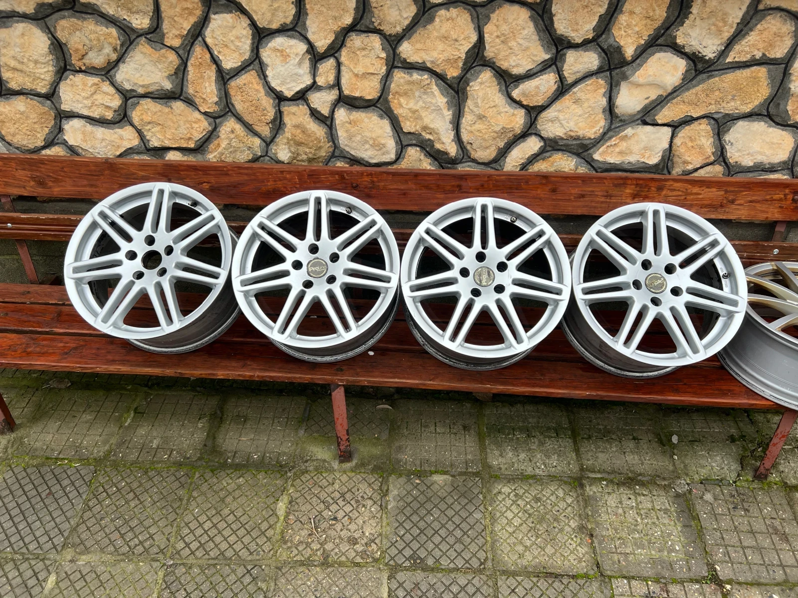 ������ | Mobile.bg � ����������� 4