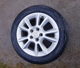 Гуми с джанти Kleber 205/50R16, снимка 2 - Гуми и джанти - 46912596