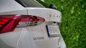 Skoda Octavia * 2.0tdi * FULL LED * ОБСЛУЖЕНА* , снимка 10