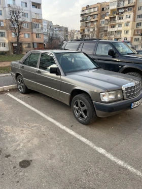 Mercedes-Benz 190 190Е - Автомат и работещ климатик!1.8+ Газ, снимка 2