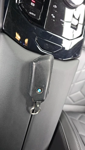 BMW 520 HEADUP* ПОДГРЕВ* ОБДУХ* КАМЕРИ* KEYLESS, снимка 10