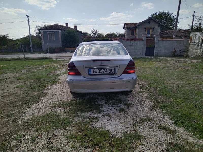 Mercedes-Benz C 200 2.2 CDI, снимка 6 - Автомобили и джипове - 47318741