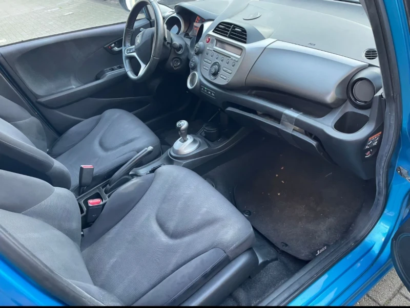 Honda Jazz 1, 4* 99ps* AC* AUTOMAT, снимка 4 - Автомобили и джипове - 48637241