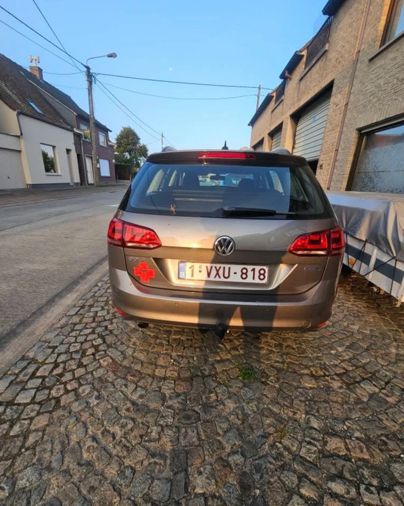 VW Golf 1.6TDI, снимка 5 - Автомобили и джипове - 49235203