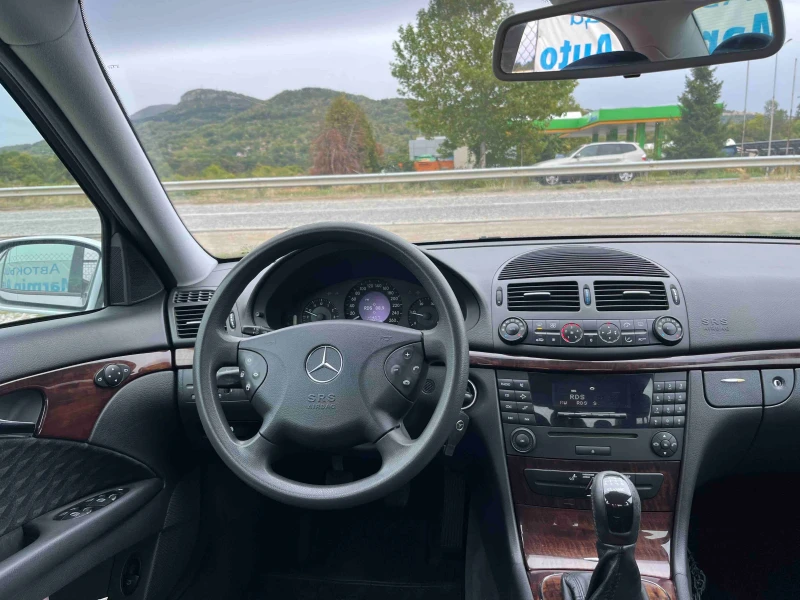 Mercedes-Benz E 220 2.2CDI 122кс 6 СКОРОСТИ 234 000км ПЕРФЕКТЕН, снимка 12 - Автомобили и джипове - 51851698