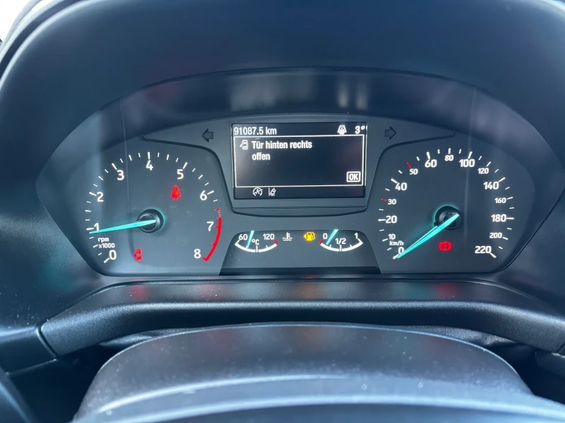 Ford Fiesta 1.0 ecoBoost* ACTIVE* SERVICE BOOK* 091 000 KM* KT, снимка 12 - Автомобили и джипове - 52733139