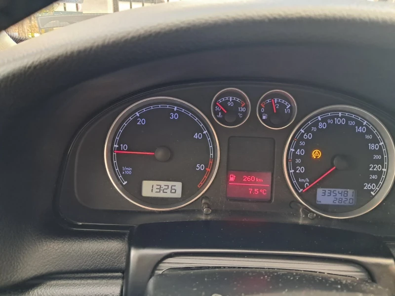 VW Passat 1.9, снимка 8 - Автомобили и джипове - 52758358