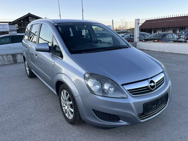 Opel Zafira 1.7 ECOFLEX 120кс 6 СКОРОСТИ 7 МЕСТА КЛИМАТРОНИК, снимка 3 - Автомобили и джипове - 52793361