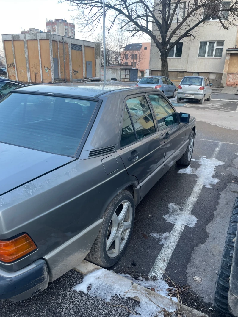 Mercedes-Benz 190 190Е - Автомат и работещ климатик!1.8+ Газ, снимка 6 - Автомобили и джипове - 53181620