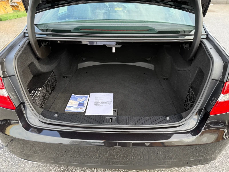 Mercedes-Benz E 250 d 4MATIC AMG LINE 100%РЕАЛНИ КИЛОМЕТРИ - ДОКАЗУЕМИ, снимка 16 - Автомобили и джипове - 53380555