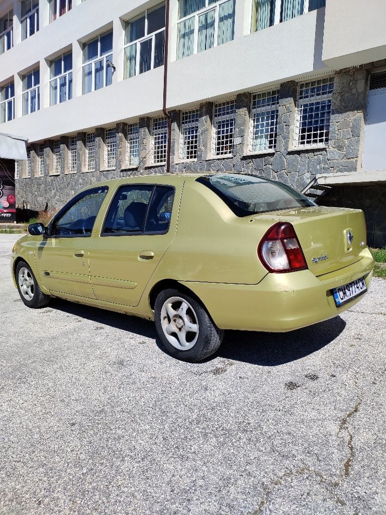Renault Symbol 1.5DCI, снимка 7 - Автомобили и джипове - 45350150