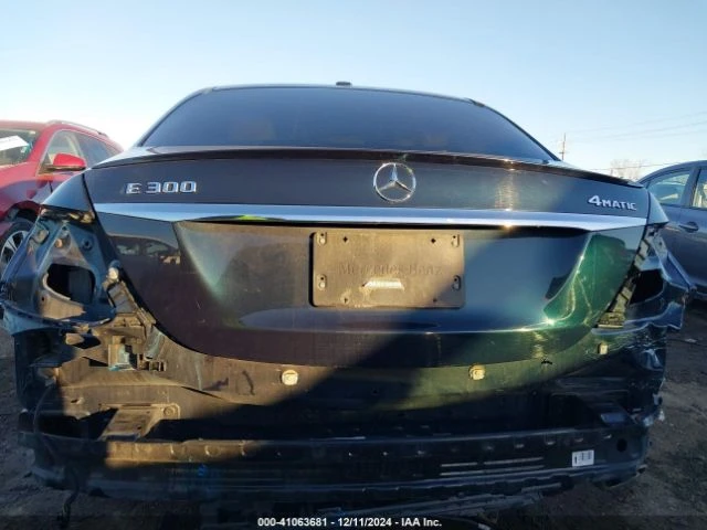 Mercedes-Benz E 300 4MATIC/AMG PACK/BURMESTER/KEYLESS/ПОДГРЕВ, снимка 5 - Автомобили и джипове - 48786436