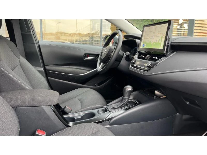 Toyota Corolla 1.8h Executive Plus - изображение 10