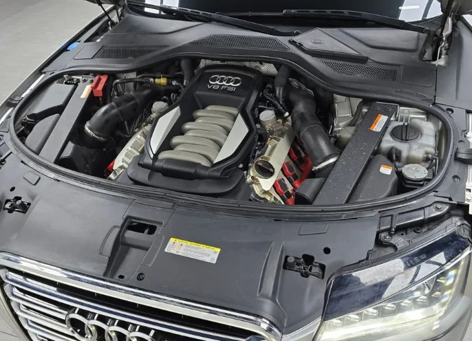 Audi A8 4.2 QUATTRO - изображение 6