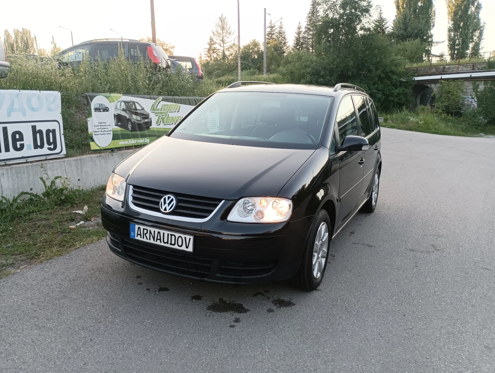 VW Touran 2.0TDI 140k.c. 6 скорости - изображение 2