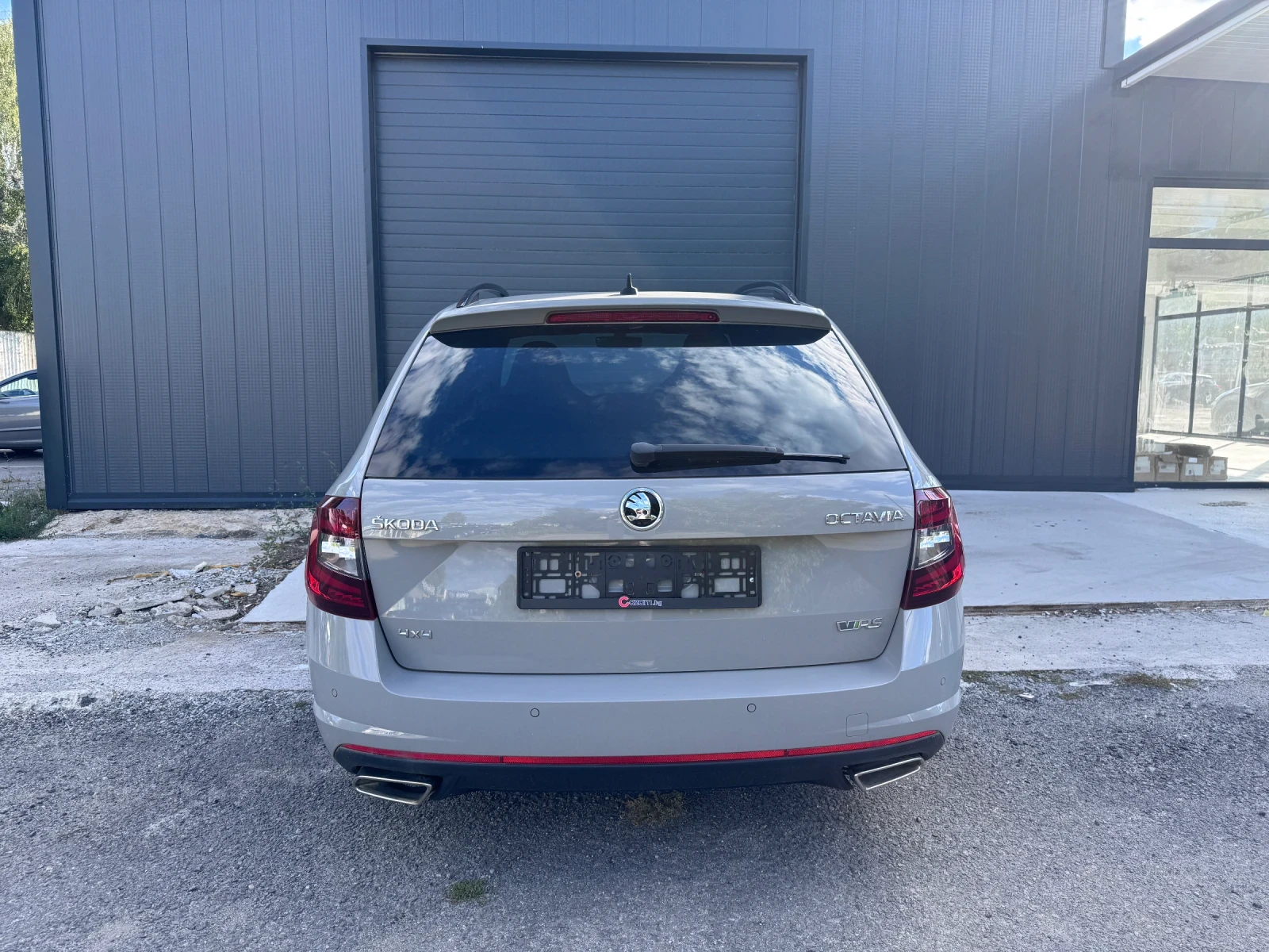 Skoda Octavia VRS 2.0 TDI 4x4 DSG - изображение 5