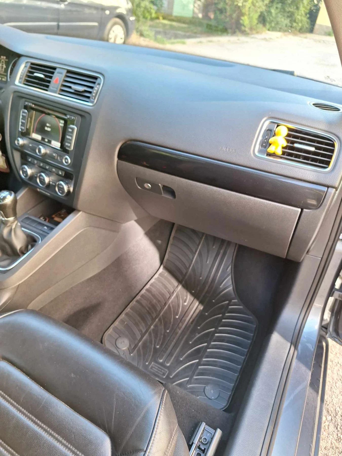 VW Jetta  - изображение 5