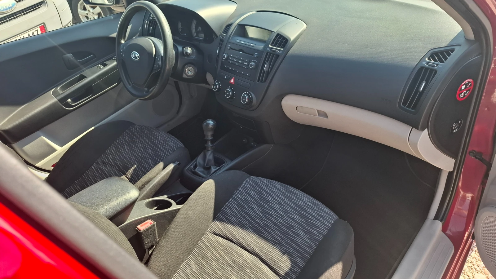 Kia Ceed 1.6 CRDI - изображение 9