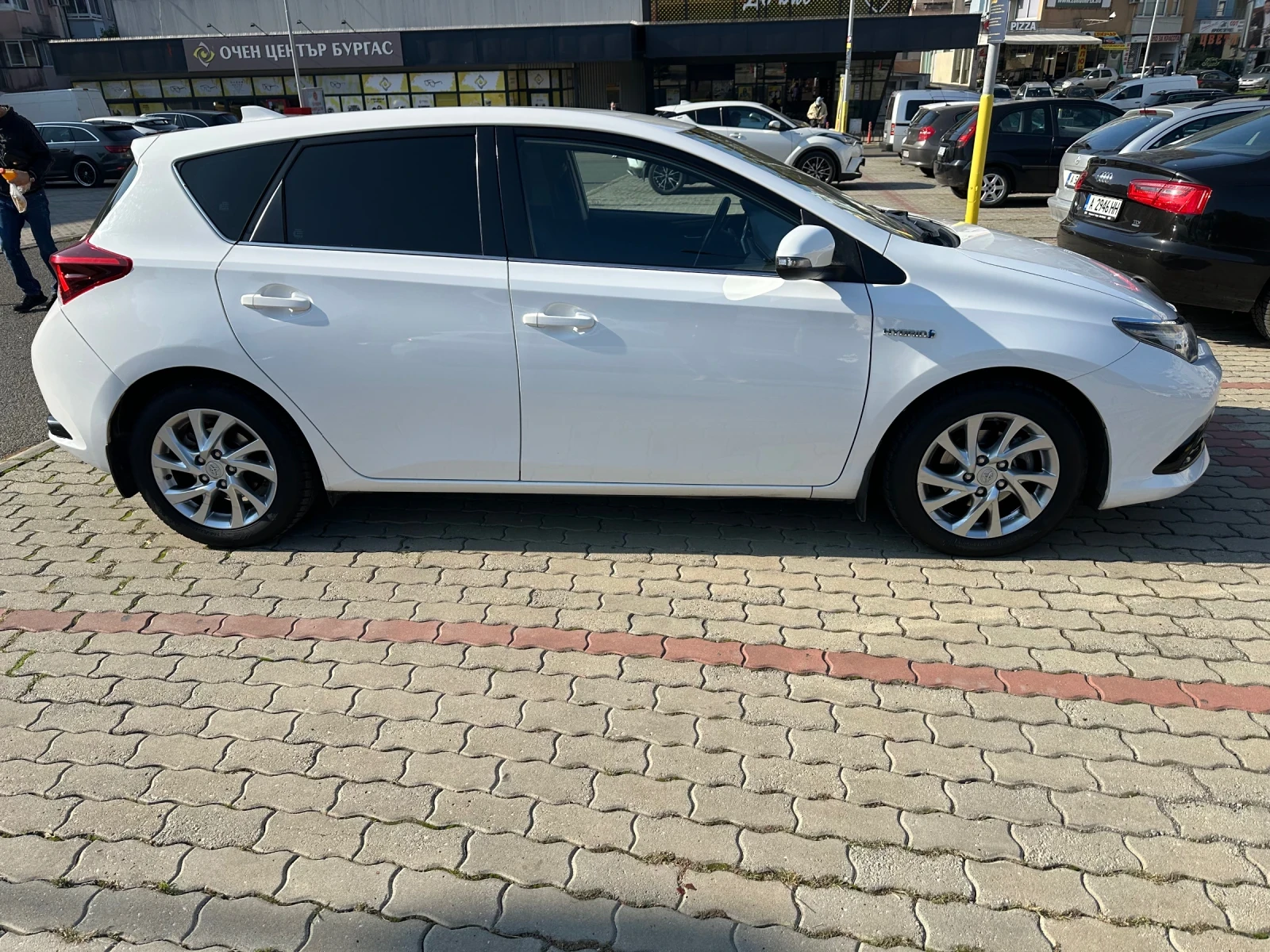 Toyota Auris  - изображение 6