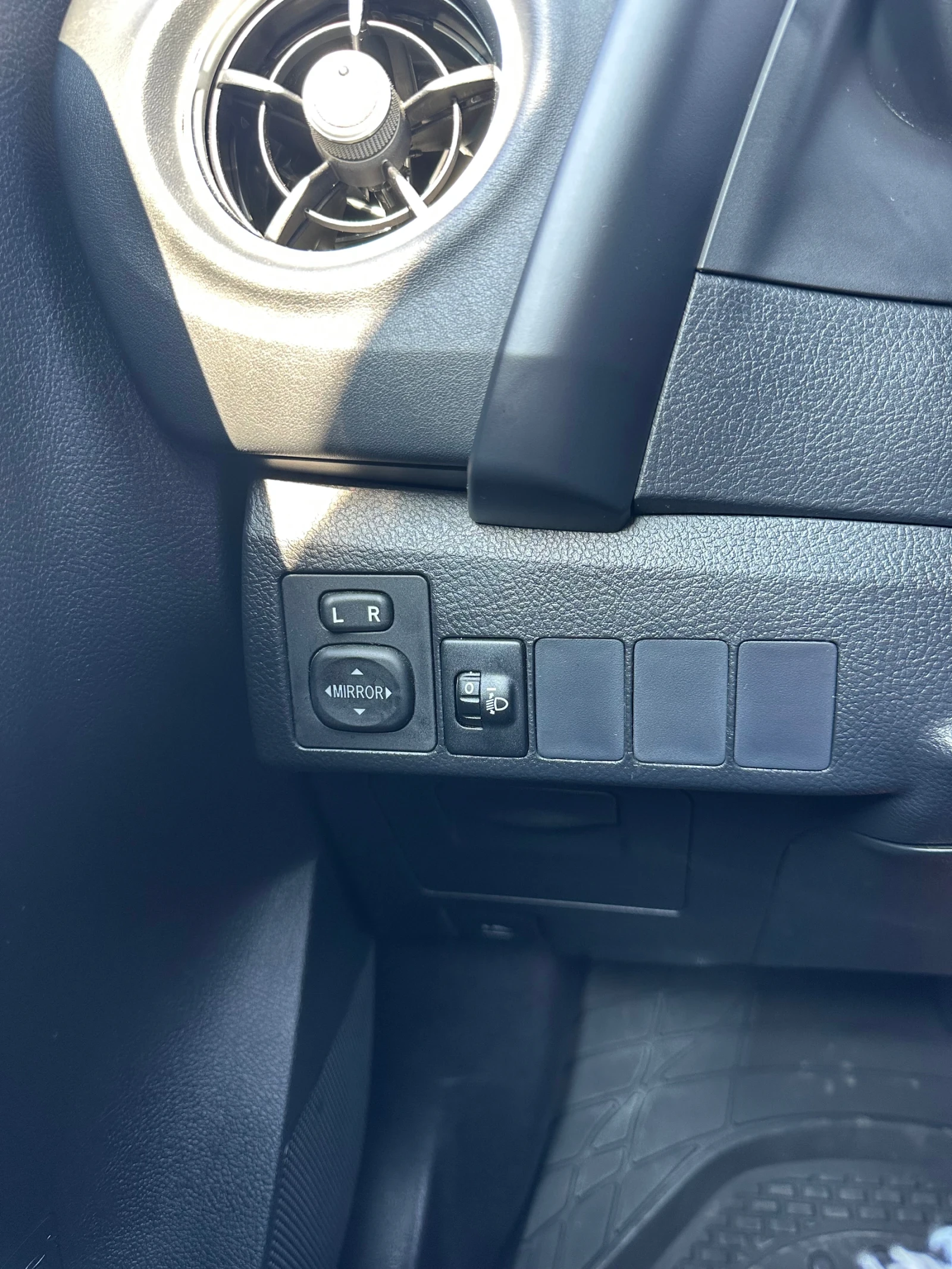 Toyota Auris | Mobile.bg � ����������� 11