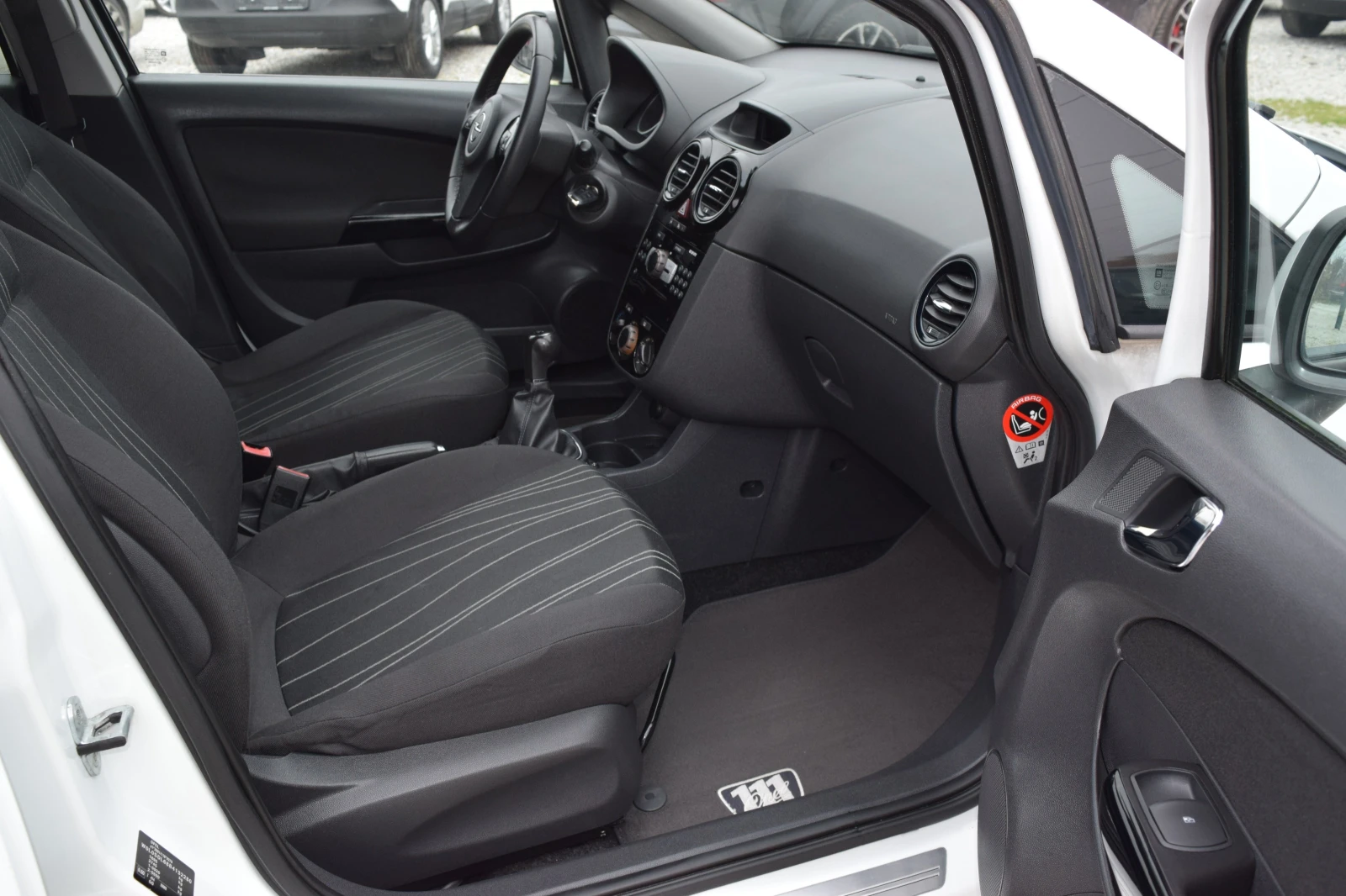 Opel Corsa 1.3 CDTI* Euro5 - изображение 10