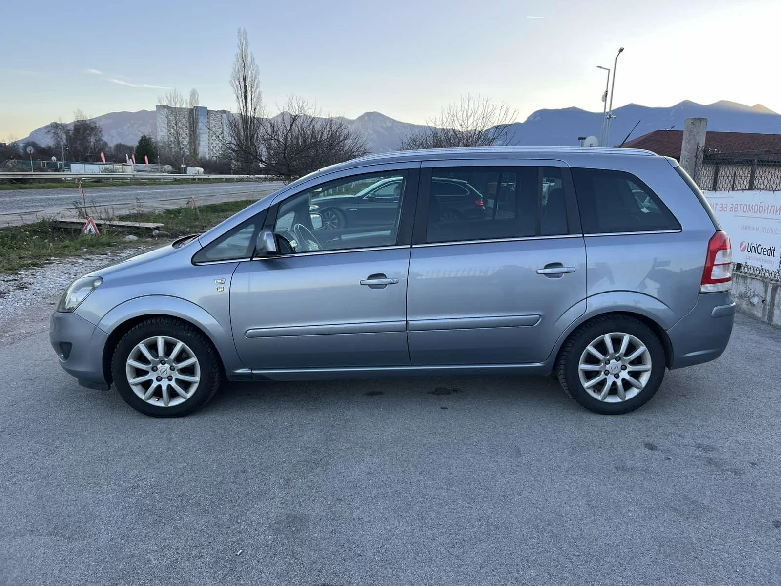 Opel Zafira 1.7 ECOFLEX 120�� 6 �������� 7 ����� ����������� | Mobile.bg � ����������� 6